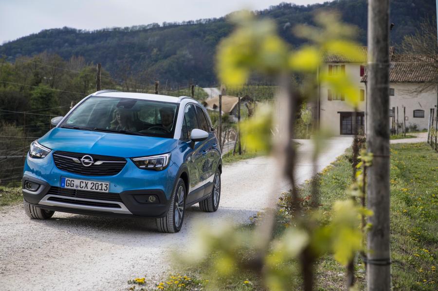  Opel Crossland X Turbo 2017 года  (фото 33 из 51)